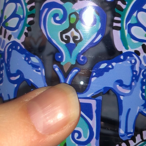 Lilly Pulitzer Blue Grotto Fan Favorite Engineered GWP Set Of 4 Cups - Picture 8 of 16